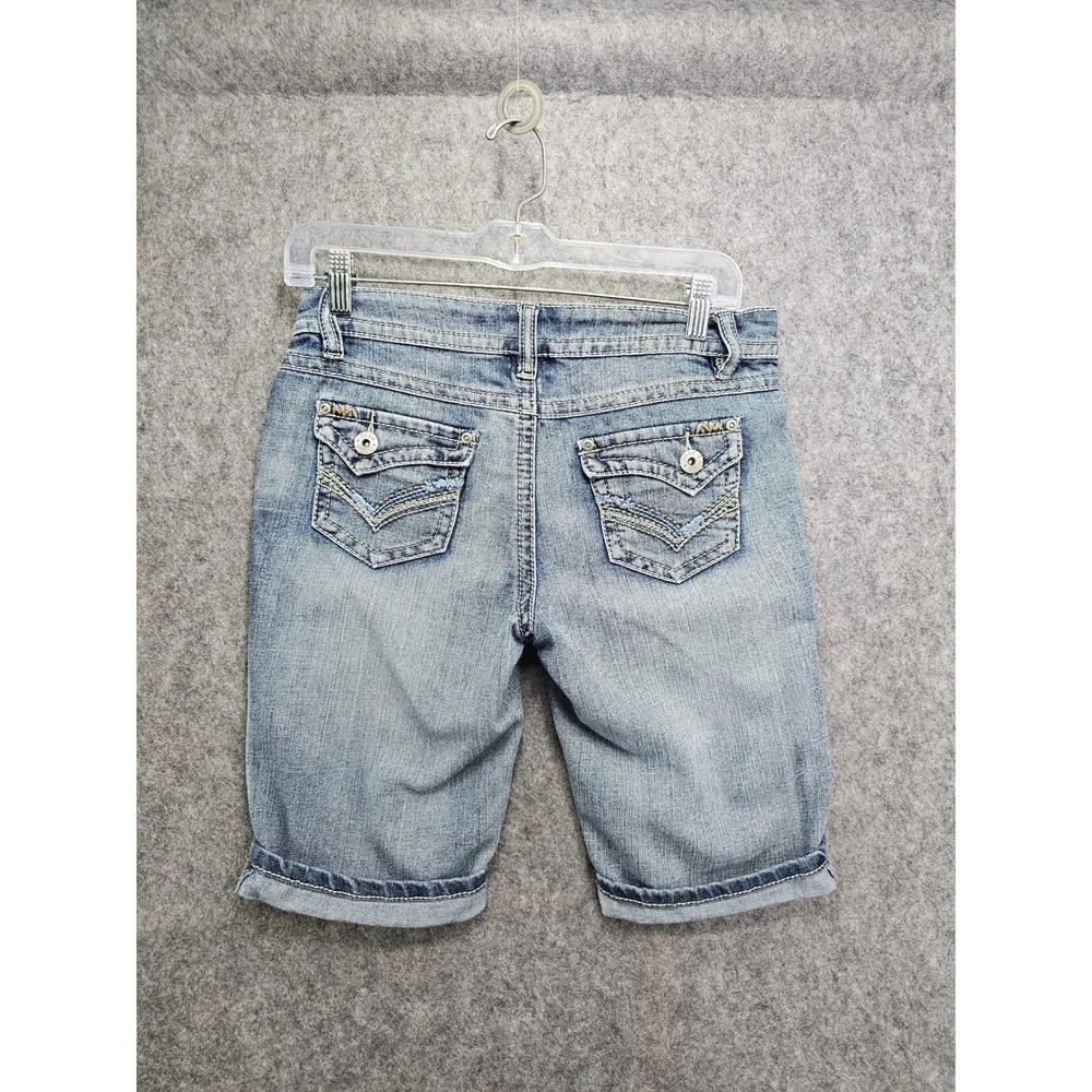 Mudd Womens Size 5 Blue Denim Bermuda Shorts Y2K Cuffed Distressed DJBM11136